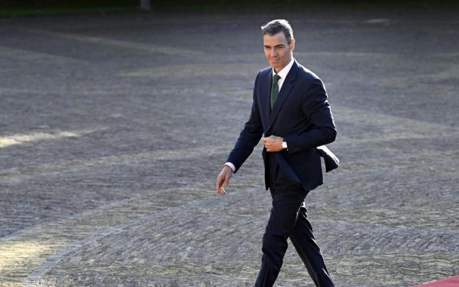 El presidente del Gobierno español, Pedro Sánchez, a su llegada a la cena de apertura de la cumbre de la OTAN ofrecida por los reyes neerlandeses / EP El presidente del Gobierno español, Pedro Sánchez, a su llegada a la cena de apertura de la cumbre de la OTAN ofrecida por los reyes neerlandeses