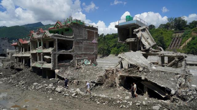 Consecuencias de las devastadoras inundaciones en Nepal.