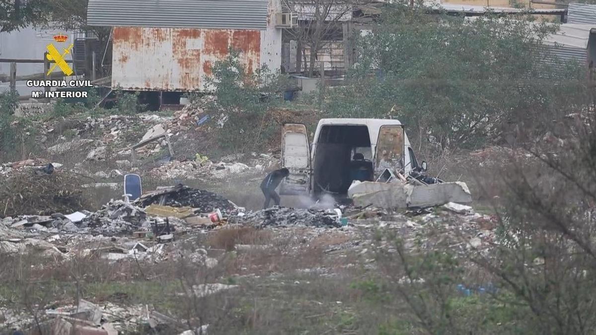Uno de los investigados por vertidos y quema de residuos en zonas urbanas de Sevilla y Alcalá de Guadaíra.