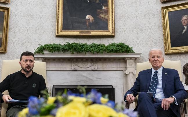 Volodomir Zelenski durante su encuentro con el presidente estadounidense, Joe Biden.