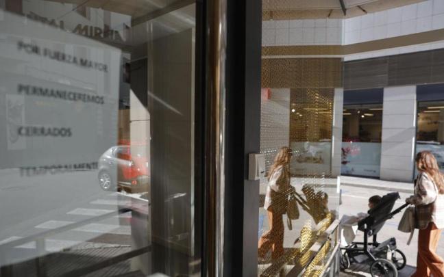 Exterior de la clínica de Alzira en la que fueron atendidas las menores.