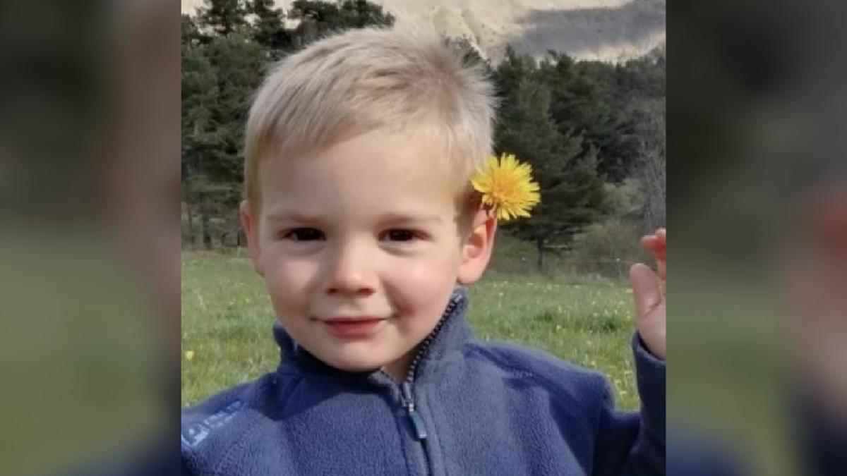 Émile, el niño de dos años desaparecido en Francia.