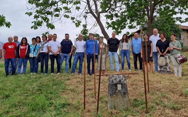 Visita institucional al mojón fronterizo entre Laudio y Arrankudiaga-Zollo en 2024