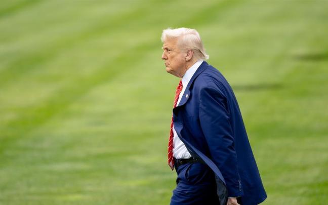El presidente de Estados Unidos, Donald Trump, en los jardines de la Casa Blanca.