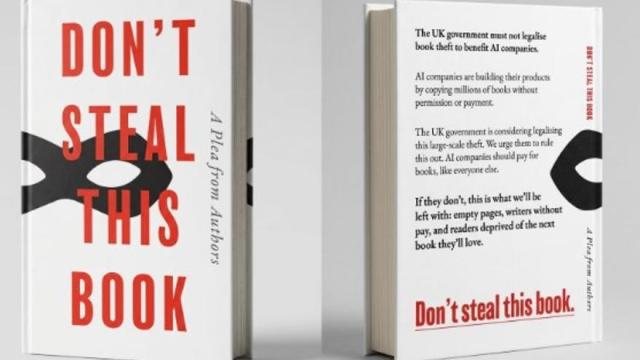 Cubierta del libro publicado recientemente con sus páginas en blanco.