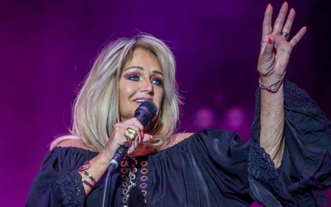 Bonnie Tyler en pleno concierto en Madrid.