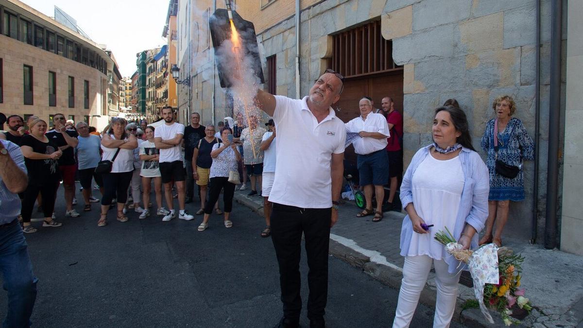 Chupinazo de las fiestas de la calle Santo Domingo de Pamplona