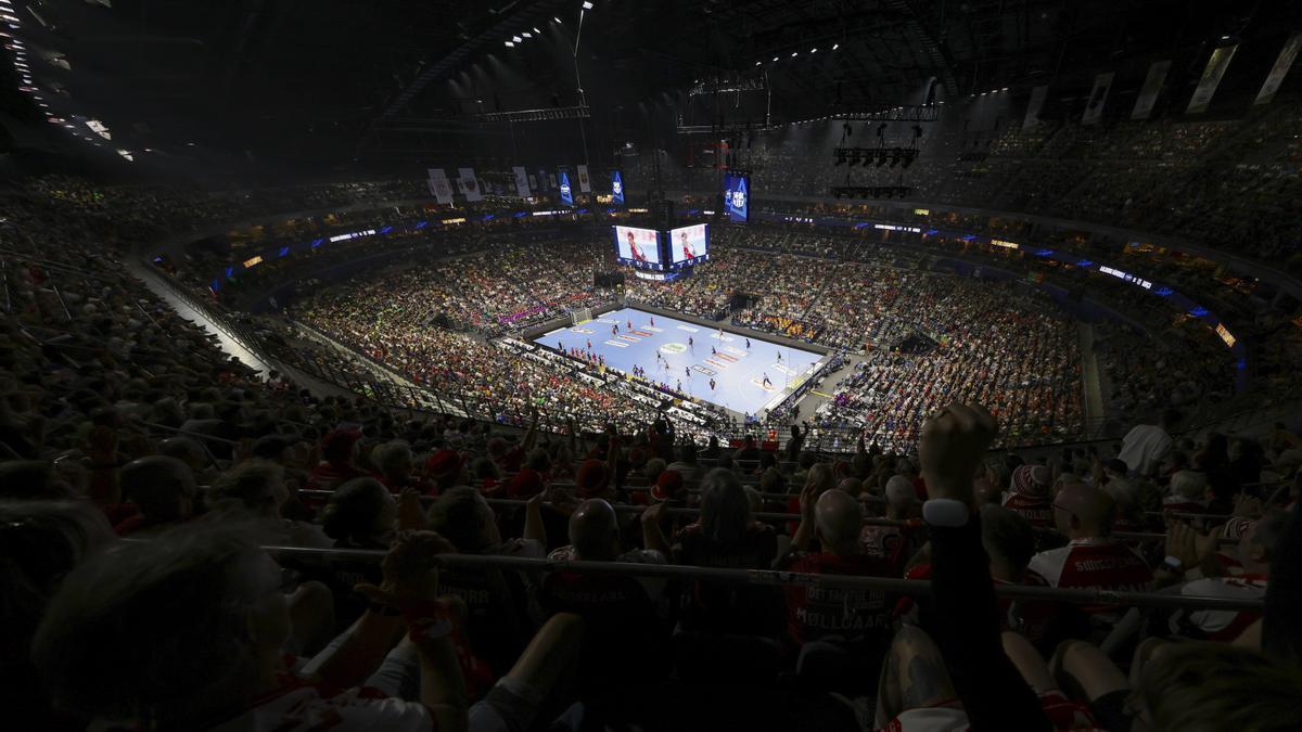 El Lanxess Arena de Colonia durante las semifinales de la Champions League