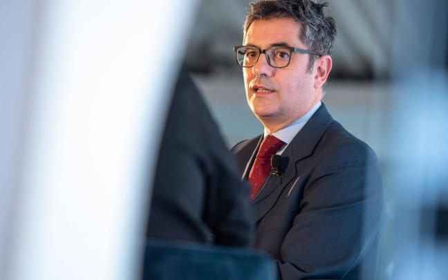 El ministro de la Presidencia, Félix Bolaños, en un foro económico ayer en Toledo.