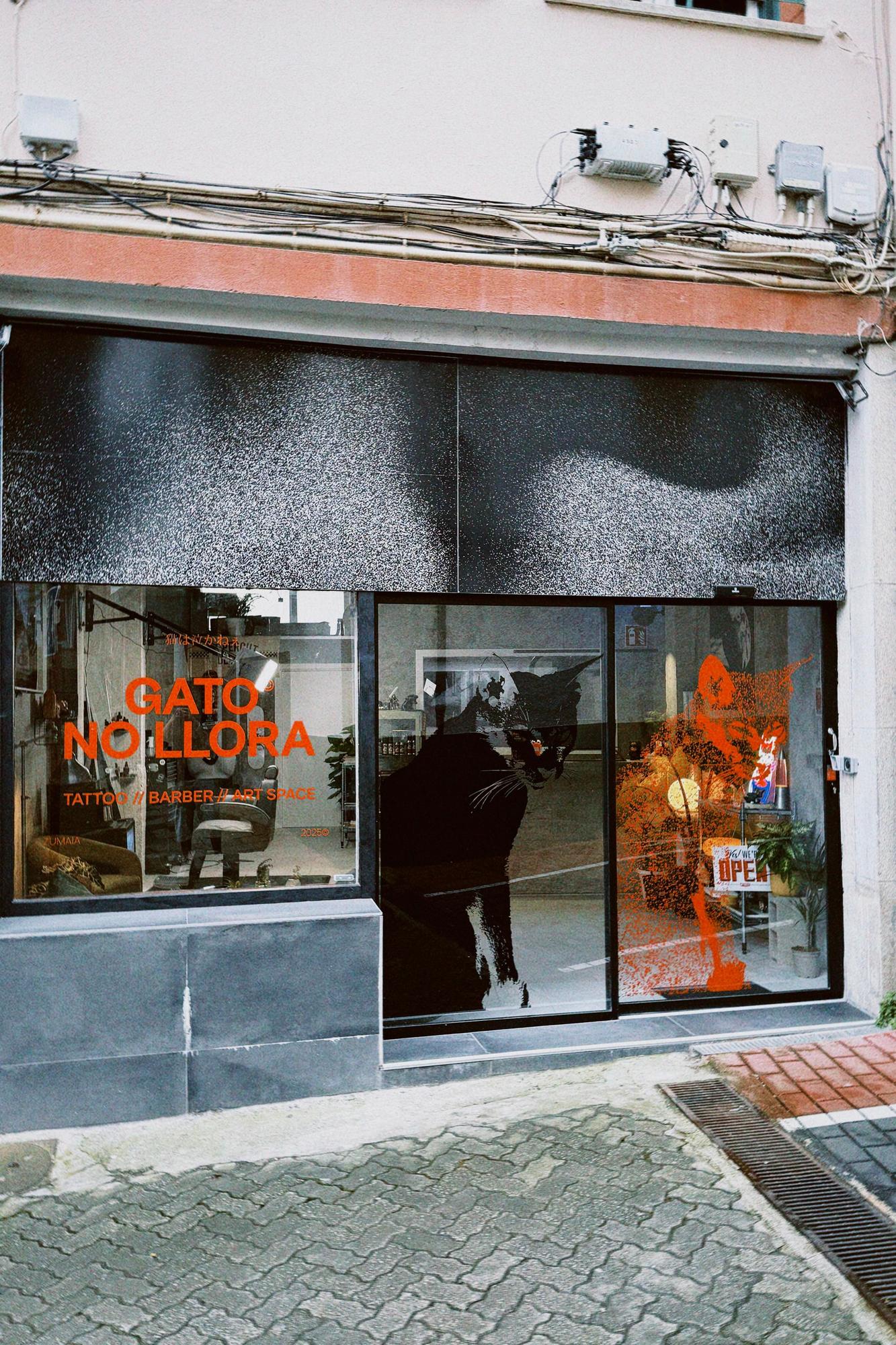 Exterior de Gato No Llora.