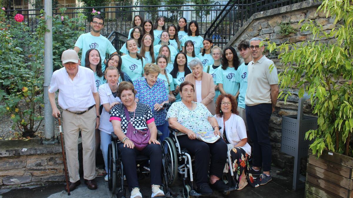 Bienvenida este lunes a las jóvenes y al equipo de monitores que participan en el campo de trabajo ‘Intercambio entre generaciones’, que Mizpirualde egoitza acoge desde 2009.