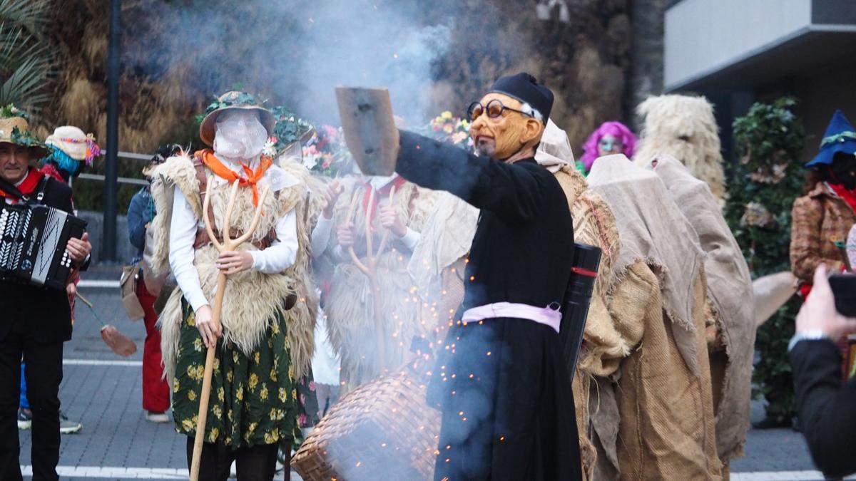 Lanzamiento del cohete para anunciar el inicio de la Koko-Dantzak.