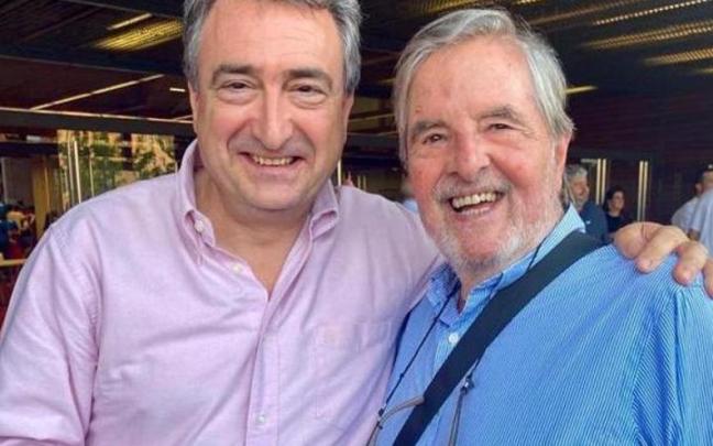 Vizcaya, junto a Aitor Esteban.