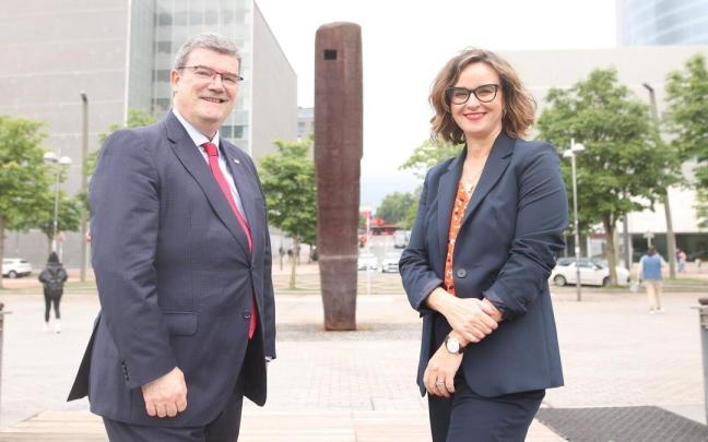 Elixabete Etxanobe y Juan Mari Aburto