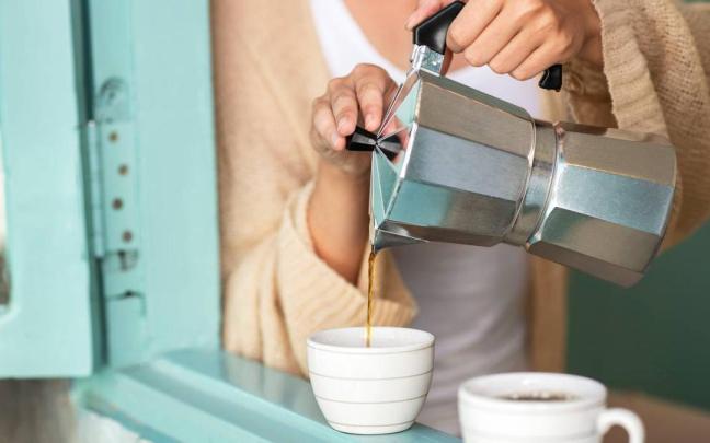 Cómo preparar el café para que no suba el colesterol