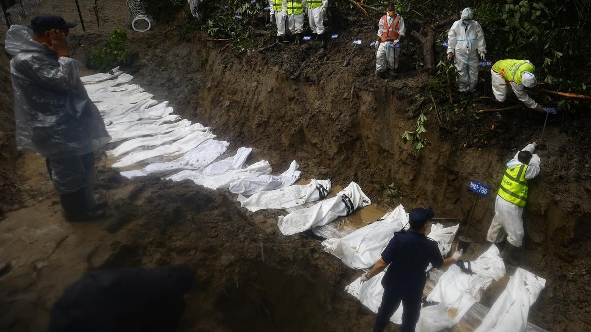 Al menos 583 ciudadanos extranjeros siguen desaparecidos tras la tragedia, incluidos dos españoles.