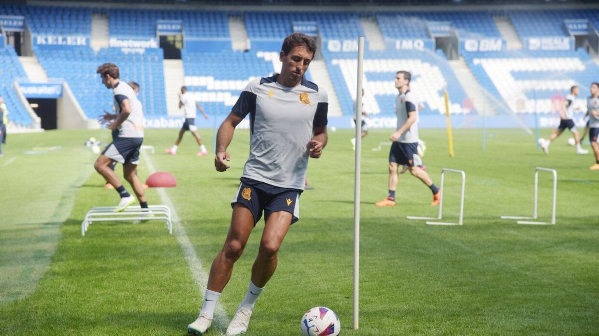 Oyarzabal ya se entrena con normalidad. / PEDRO MARTINEZ