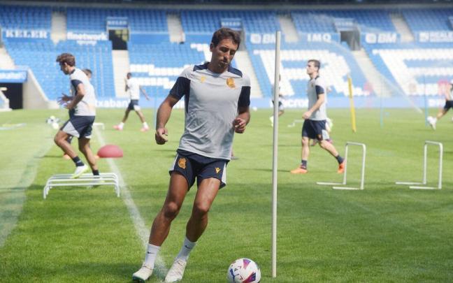 Oyarzabal ya se entrena con normalidad. / PEDRO MARTINEZ