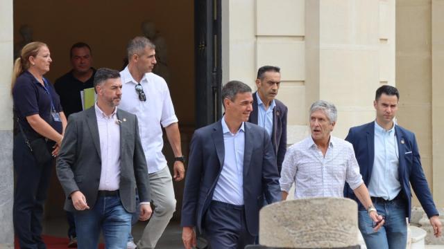 El presidente español, Pedro Sánchez, en Ceuta, junto a Marlaska.