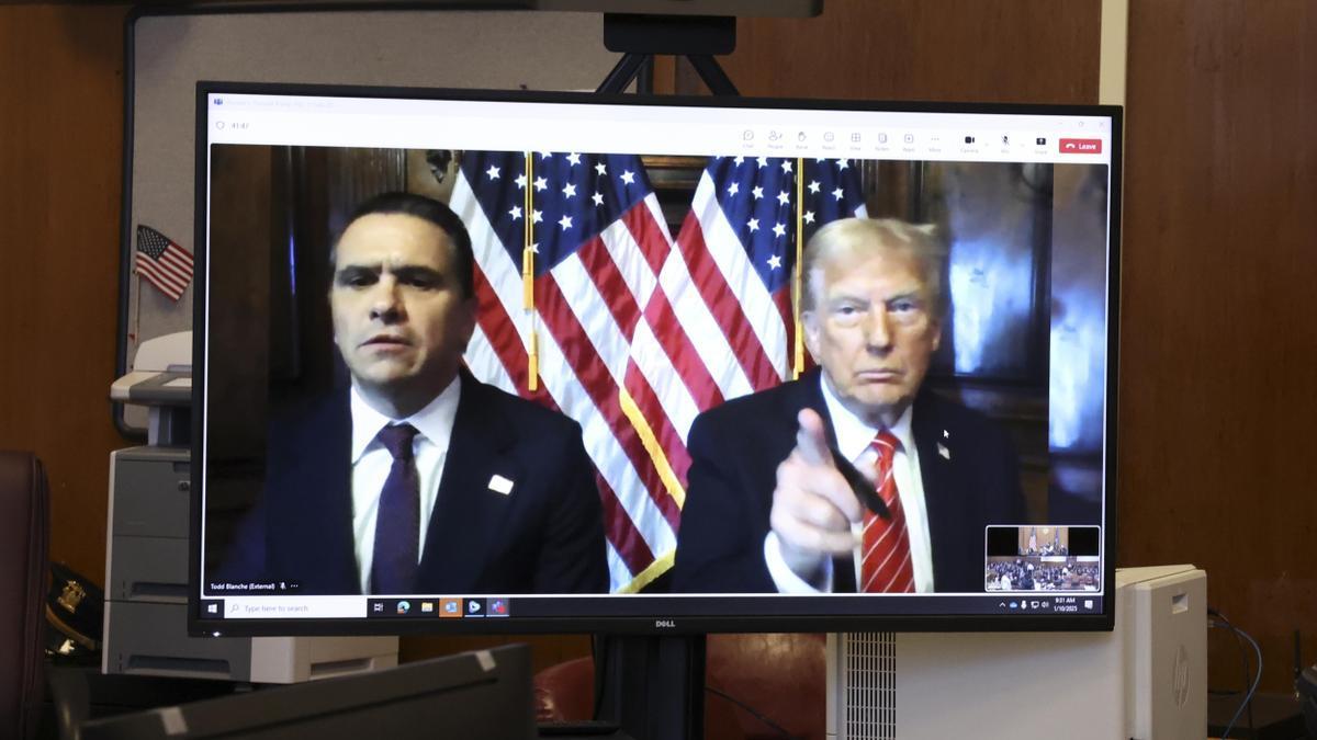 Donald Trump ha escuchado la sentencia a través de videoconferencia.