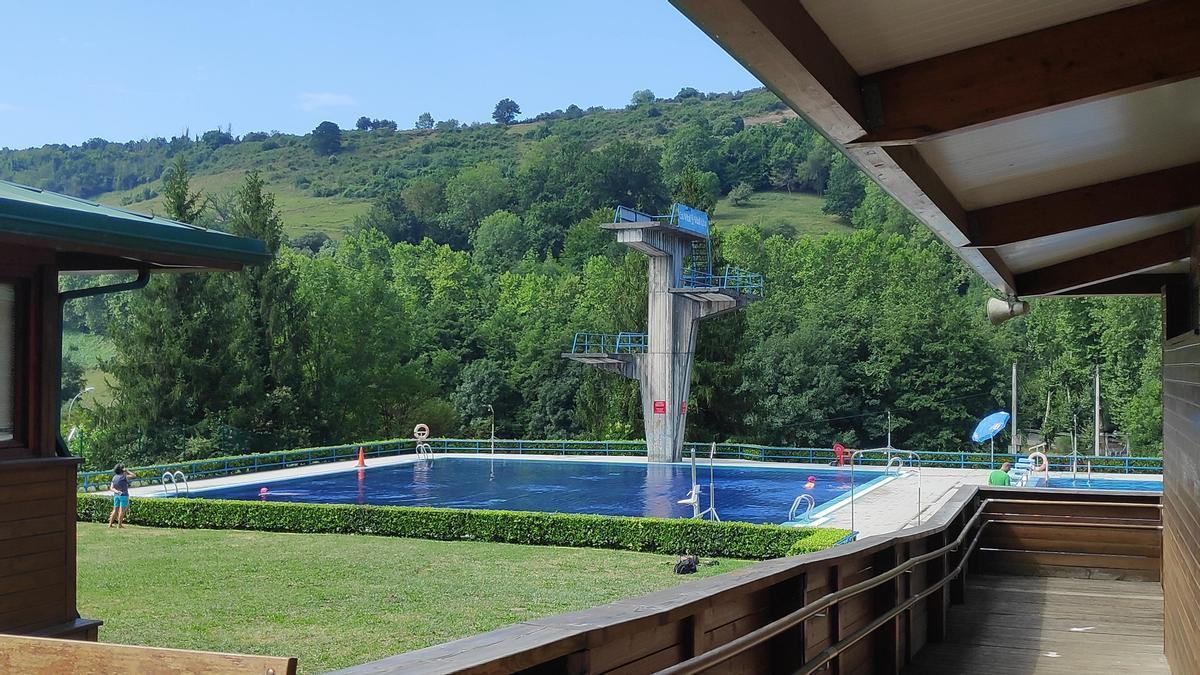 Piscinas de Ellakuri en Laudio