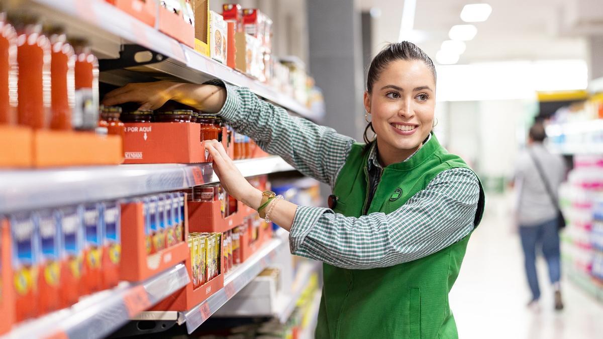 Trabajadora de una tienda de Mercadona.