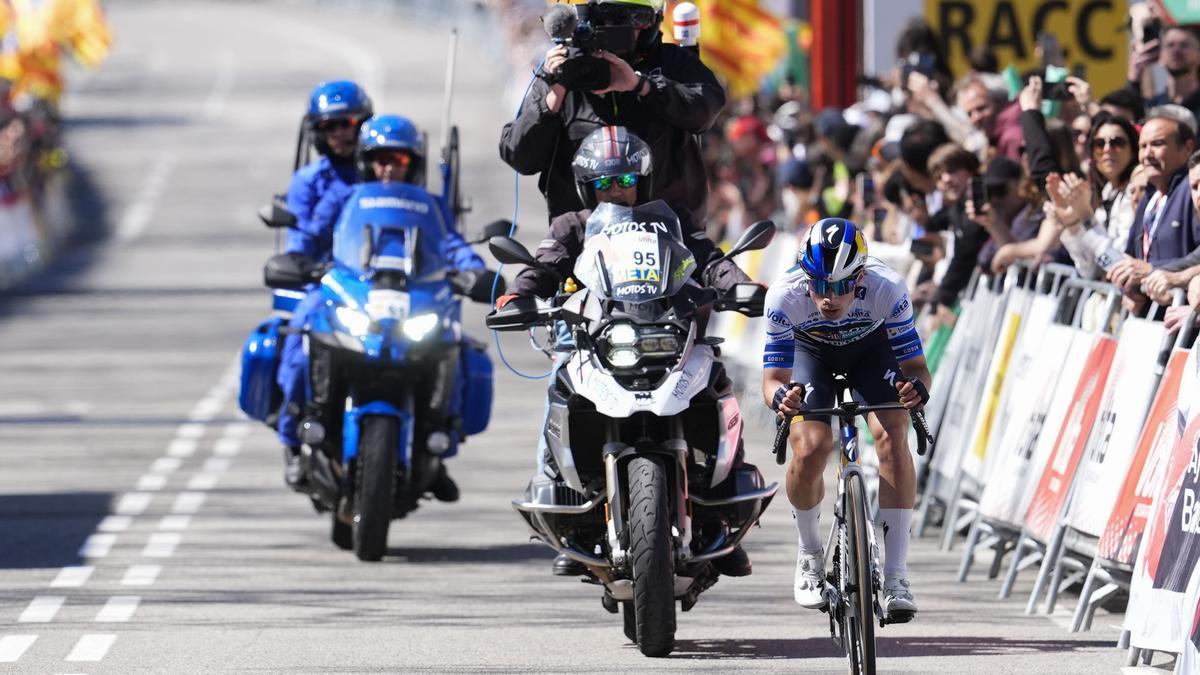 Roglic, en solitario.