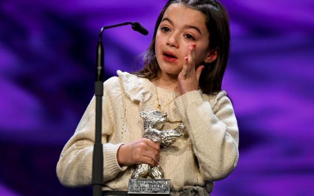 Sofía Otero se ha alzado con el Oso de Plata a Mejor actriz protagonista en la 73 edición de la Berlinale.