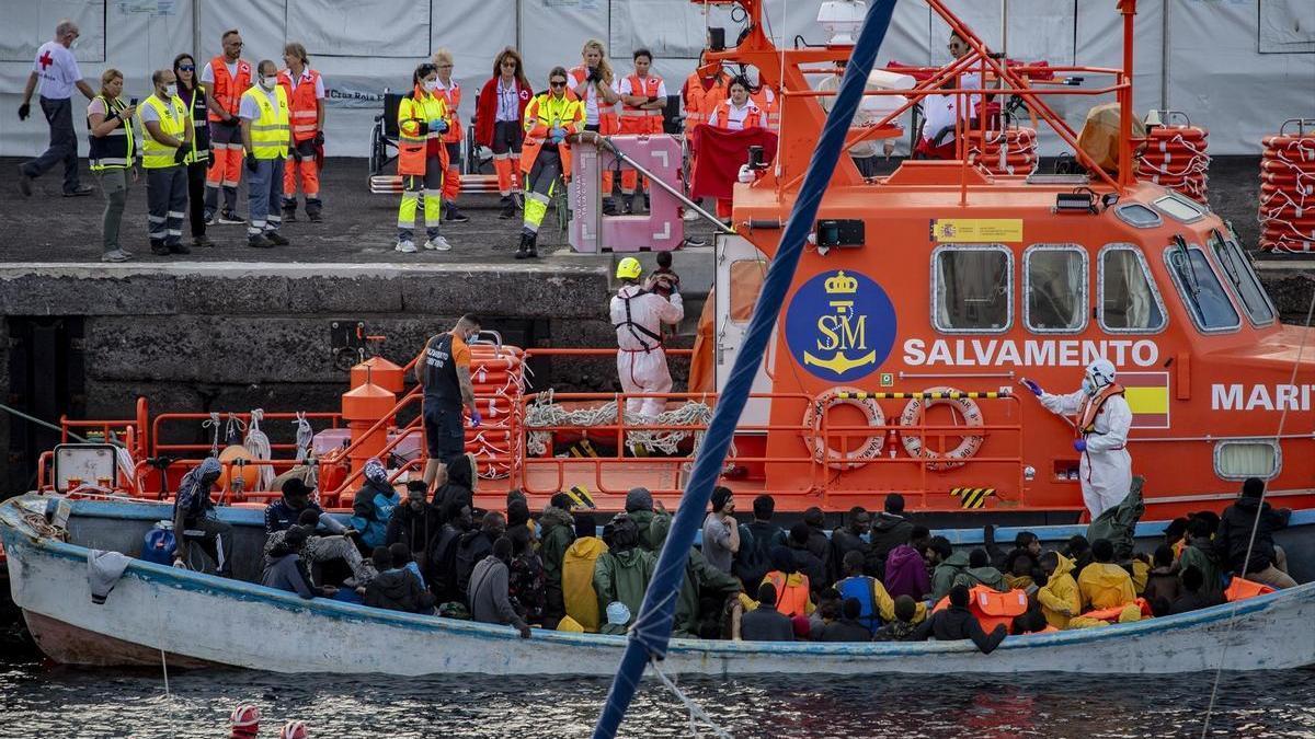 Esta convalidación permite al Gobierno seguir adelante con la puesta en marcha de este nuevo mecanismo, que en el primer año supondrá el traslado de unos 4.000 jóvenes desde Canarias y 400 desde Ceuta