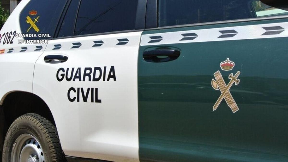 Un vehículo de la Guardia Civil
