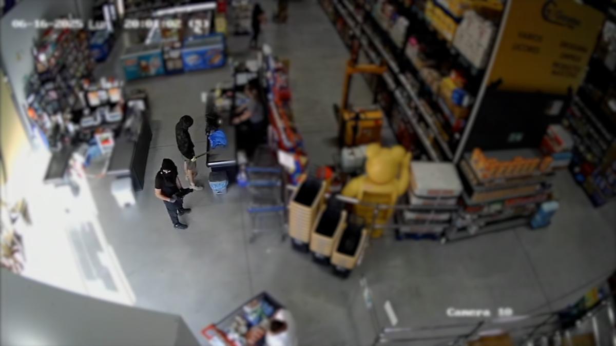 Cae una banda de atracadores de supermercados que empleaba machetes y fusiles simulados