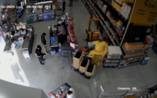Cae una banda de atracadores de supermercados que empleaba machetes y fusiles simulados