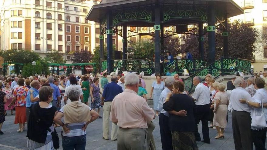 Imagen de archivo de los bailables de Bilbao.