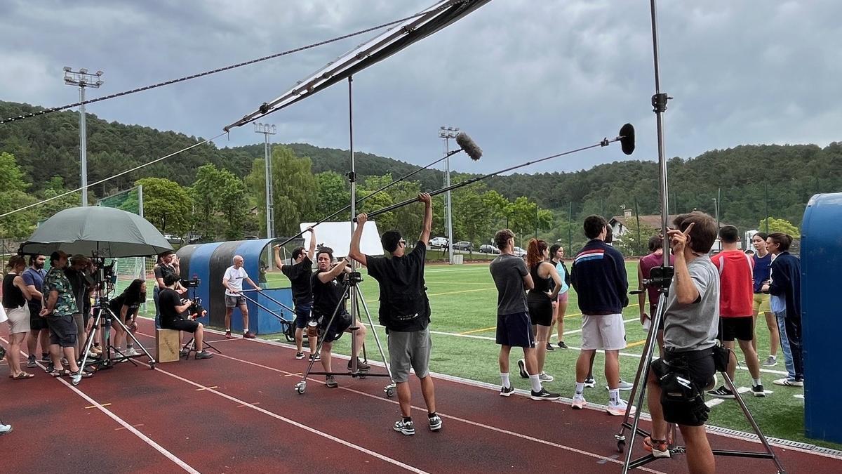 Las sesiones de rodaje previstas en Galdakao han comenzado en las instalaciones del polideportivo de Elexalde