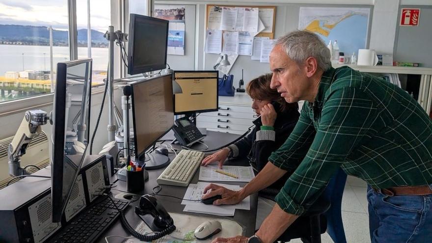 Buscan a un pescador desaparecido en la costa de Suances