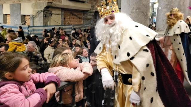 Melchor, Gaspar y Baltasar volverán a encontrar con los niños de Azkoitia