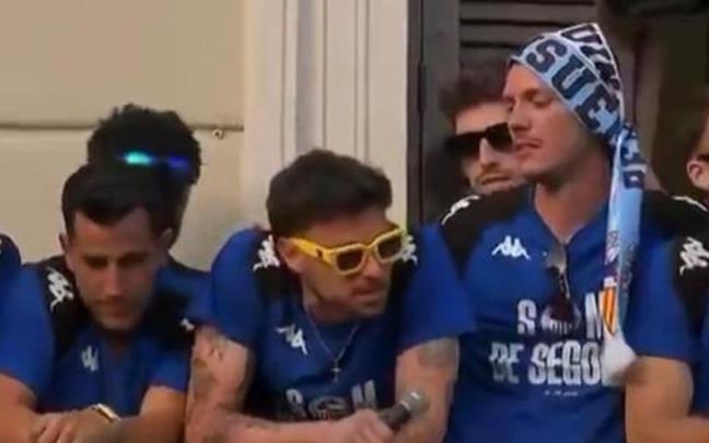 El portero del Sabadell, durante la celebración.