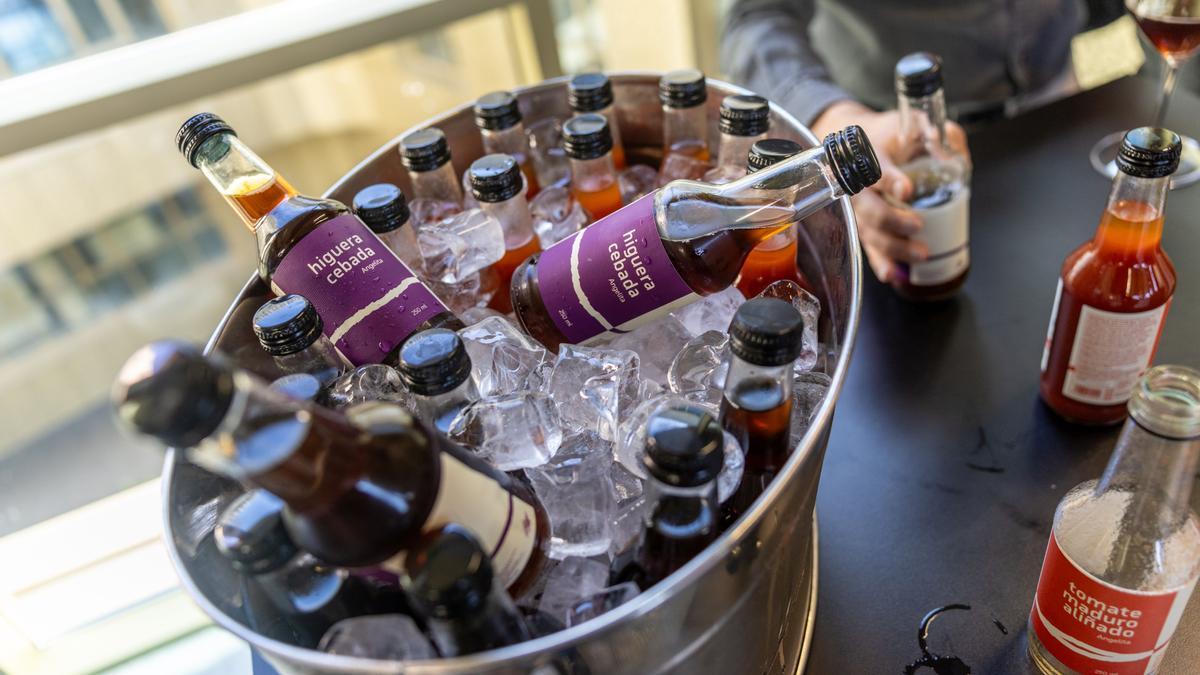 Bebidas variadas en el evento 'Drinks Summit '.