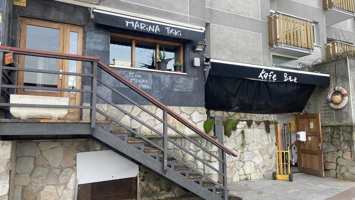Exterior del bar-restaurante Marina Txiki de Zarautz.