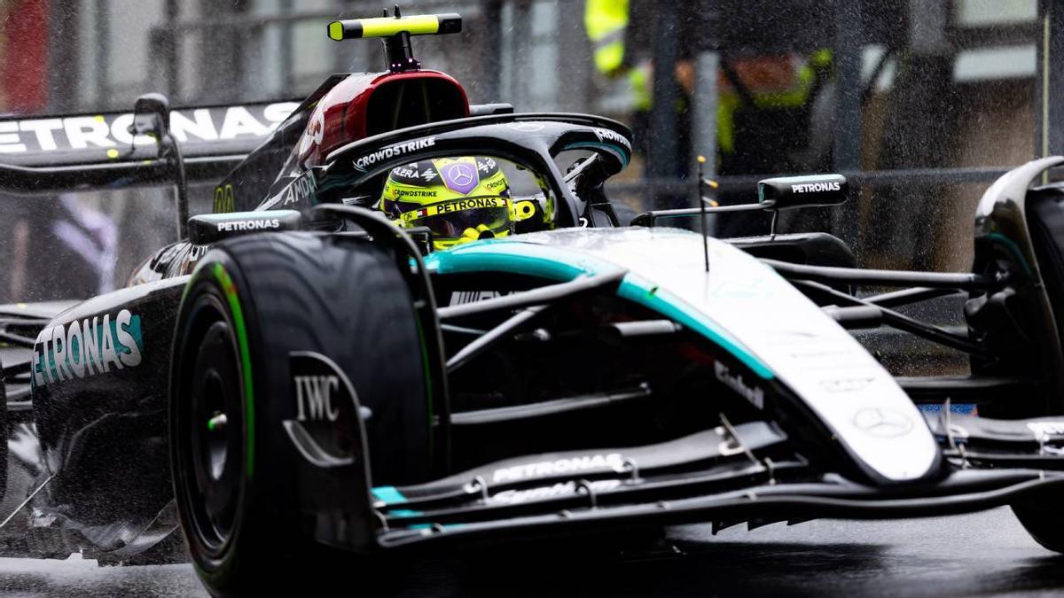 Lewis Hamilton gana en Spa por la descalificación de George Russell