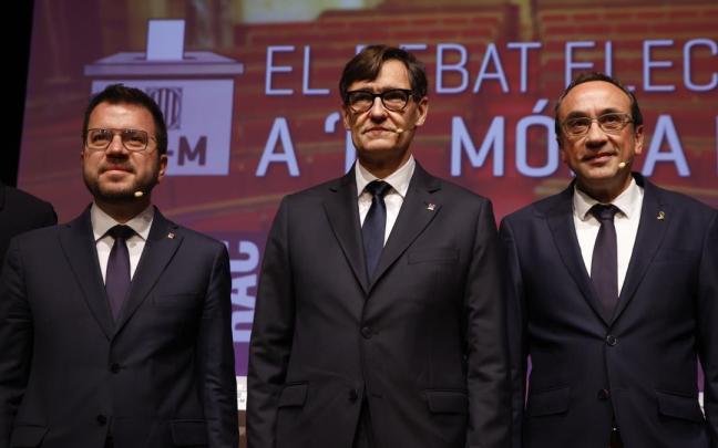 El president de la Generalitat y candidato de ERC a la reelección, Pere Aragonès, el primer secretario y candidato del PSC a las elecciones catalanas, Salvador Illa, y el exconseller Josep Rull. / Kike Rincon El president de la Generalitat y candidato de ERC a la reelección, Pere Aragonès, el primer secretario y candidato del PSC a las elecciones catalanas, Salvador Illa, y el exconseller Josep Rull.
