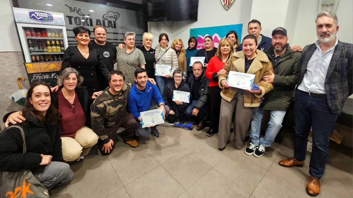 Astelehenean banatu ziren aintzatespenak