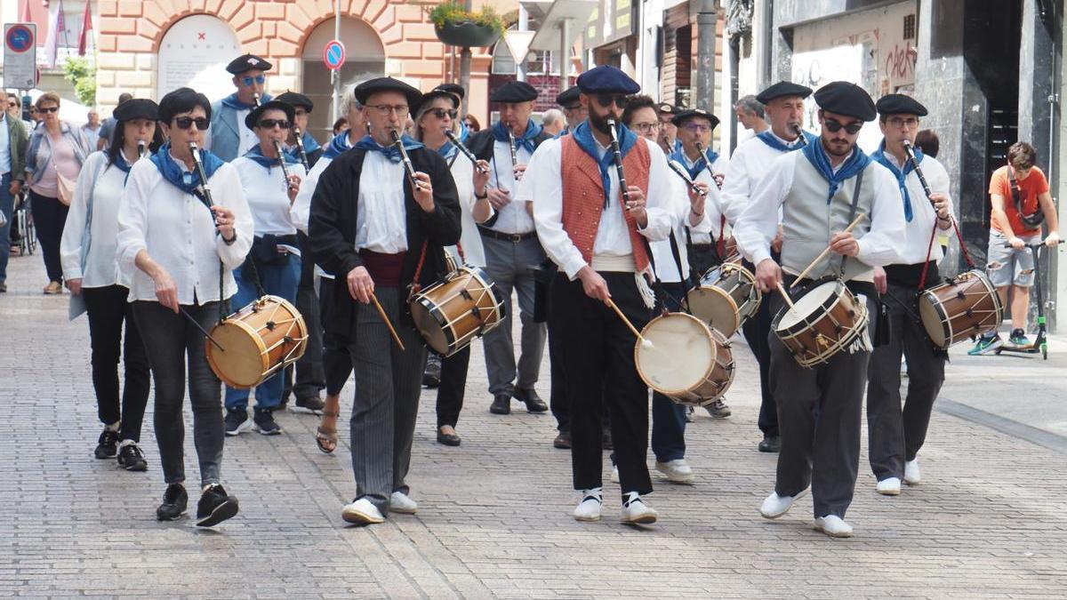 Txistuaren soinuak alaituko ditu Eibarko kaleak larunbateko txistu-poteoan