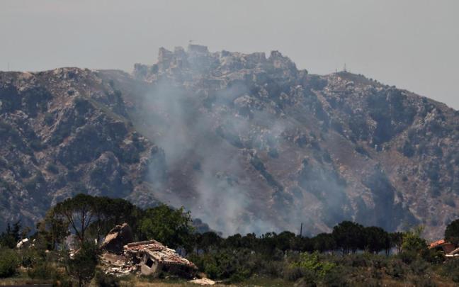 El humo se eleva tras un ataque israelí en el sur del Líbano.