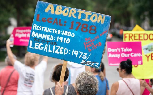 Protesta a favor del derecho al aborto.