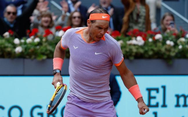 Nadal celebra un punto conseguido ante el argentino Cachín