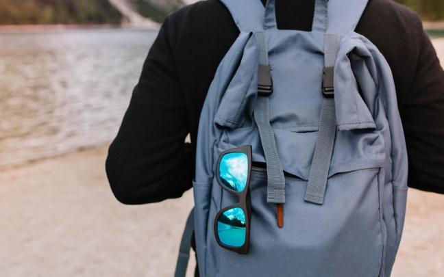 Este artículo de Decathlon desplaza a la mochila tradicional