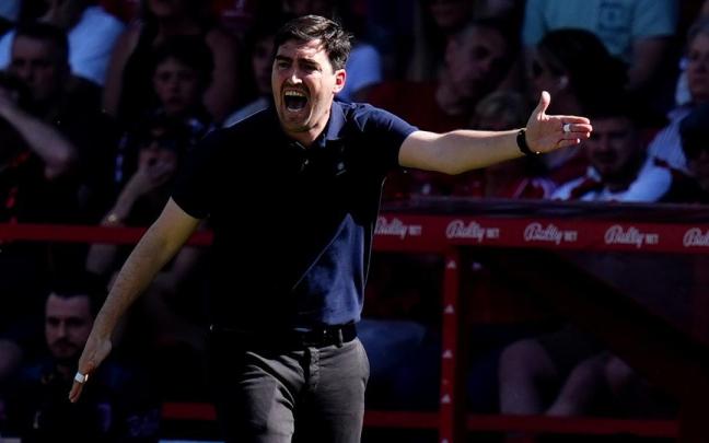 Andoni Iraola es el principal candidato para reemplazar a Arne Slot en el banquillo del Liverpool.
