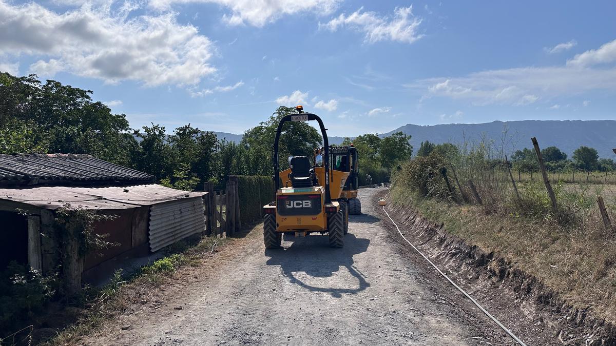 La maquinaria está ya trabajando en esta senda verde