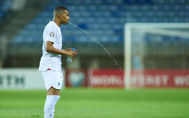 Mbappé, durante el partido de Francia contra Gibraltar. Mbappé, durante el partido de Francia contra Gibraltar.